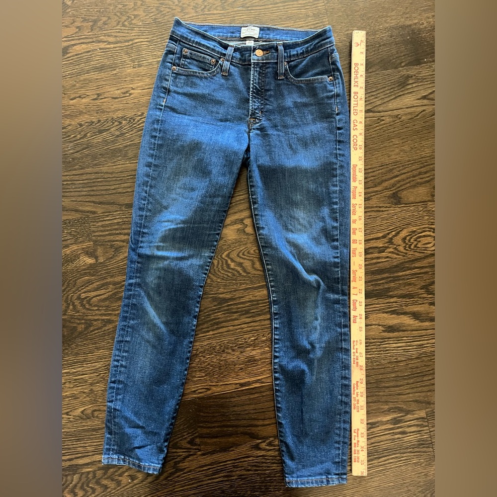 J.Crew women’s 8 inch toothpick size 27 skinny denim blue jeans